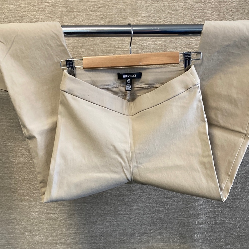 Ellen Tracy pull on trousers